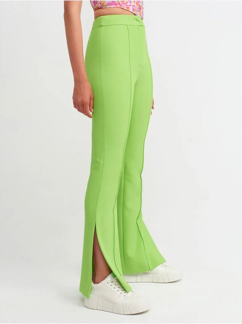 Pantaloni a vita alta a zampa con spacco - Kiabi Pantaloni a vita alta a zampa con spacco - Kiabi
