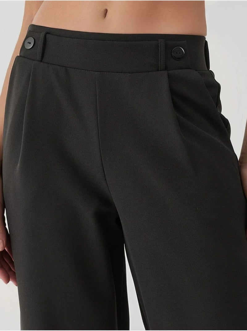 Pantaloni a vita alta con dettaglio bottoni Nero - Kiabi