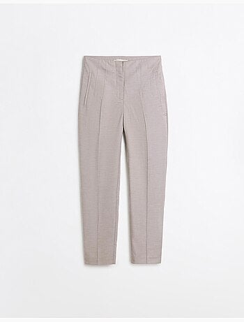 Pantaloni a vita alta, mo fashion