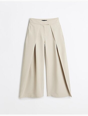 Pantaloni a vita alta, mo fashion