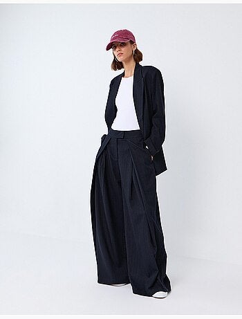 Pantaloni a vita alta, mo fashion