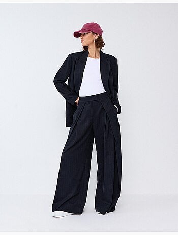 Pantaloni a vita alta, mo fashion