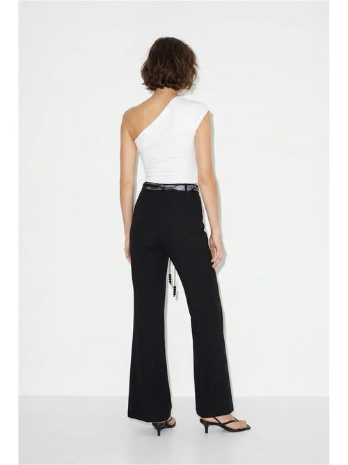 Pantaloni a zampa a vita alta con cintura lucci - Kiabi