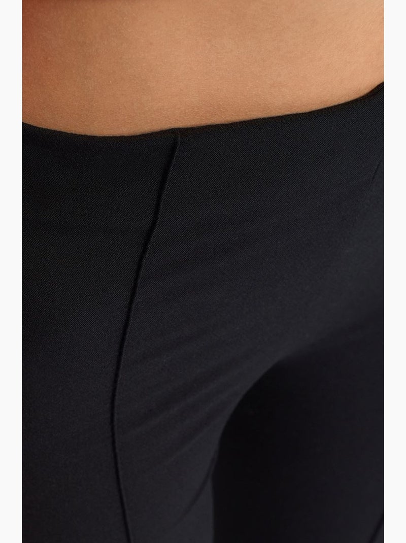 Pantaloni a zampa a vita alta con spacco dilvin Nero - Kiabi