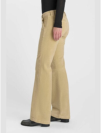 Pantaloni a zampa flarevel