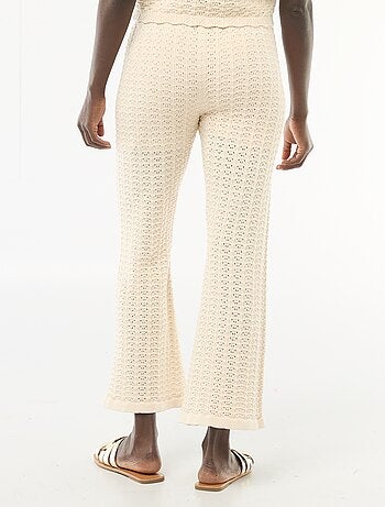 Pantaloni a zampa in crochet