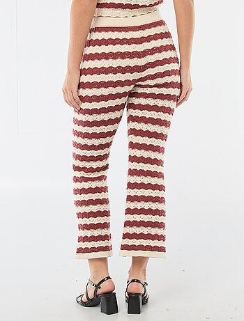 Pantaloni a zampa in crochet