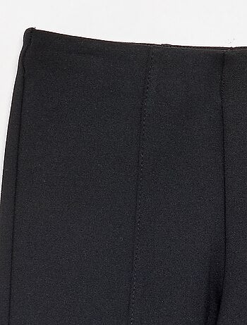 Pantaloni a zampa