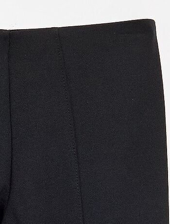 Pantaloni a zampa