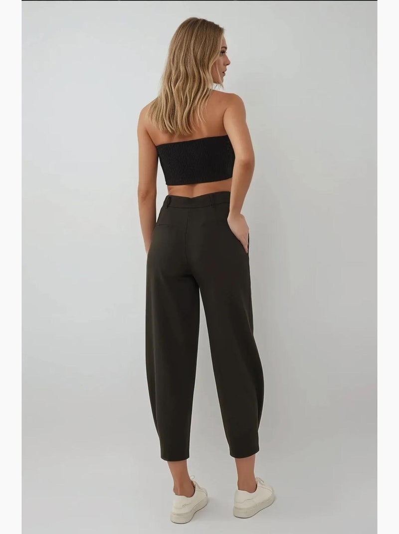 Pantaloni affusolati a vita alta con dettaglio bottone in vita hiccup Nero - Kiabi