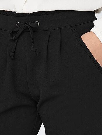 Pantaloni affusolati