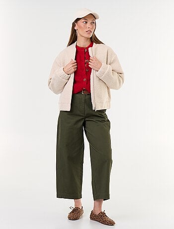 Pantaloni ampi a forma barrel