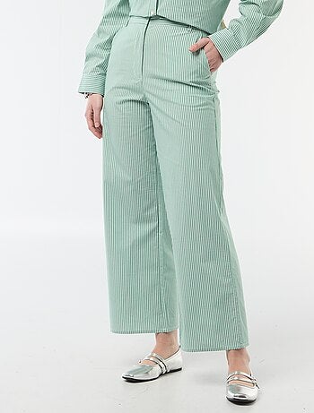 Pantaloni ampi a righe