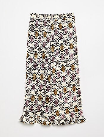 Pantaloni ampi con balze sul fondo