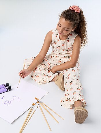 Pantaloni ampi con balze sul fondo