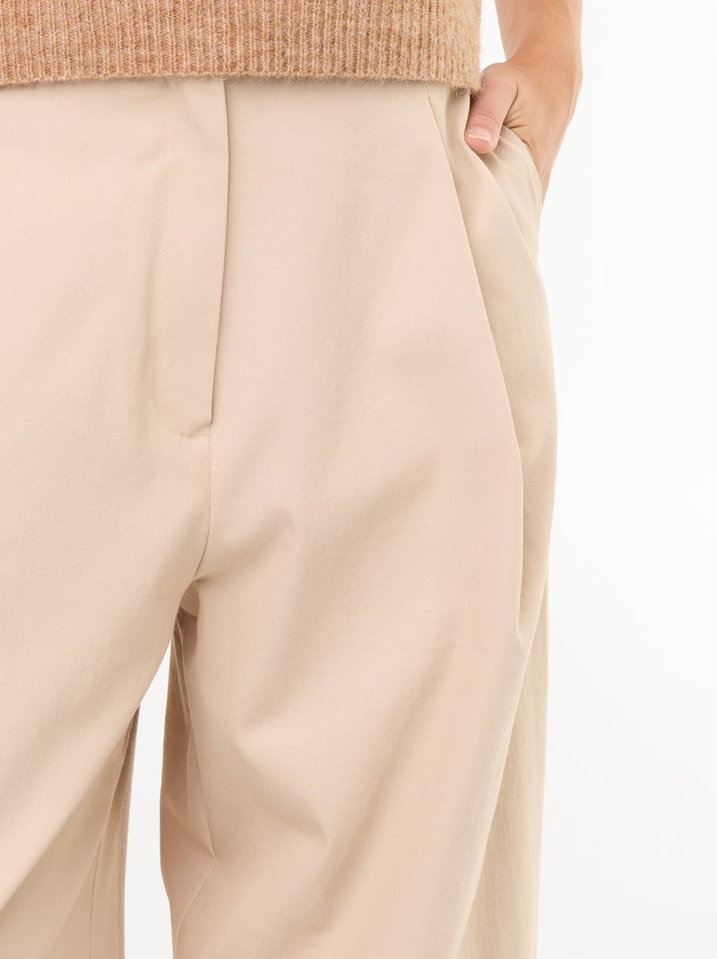 Pantaloni ampi con fondo elasticizzato Beige - Kiabi
