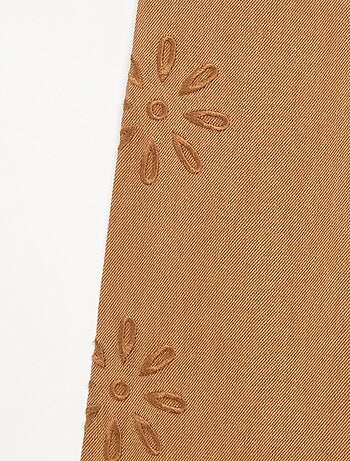 Pantaloni ampi con ricami a fiori