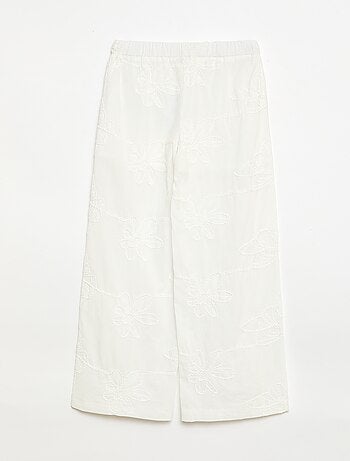 Pantaloni ampi con ricami