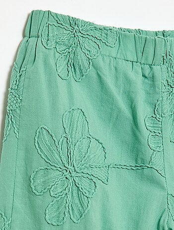 Pantaloni ampi con ricami