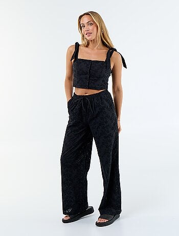 Pantaloni ampi con ricamo inglese in cotone tinta unita