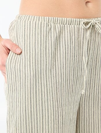 Pantaloni ampi crêpe con 2 tasche