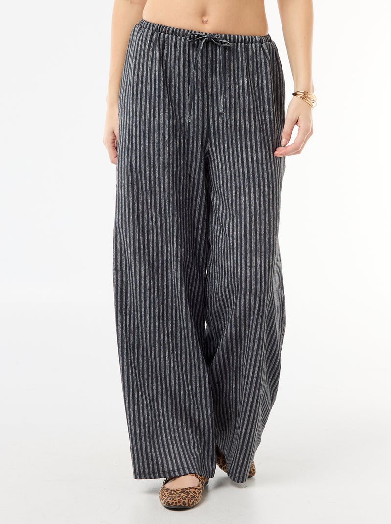 Pantaloni ampi crêpe con 2 tasche Grigio - Kiabi