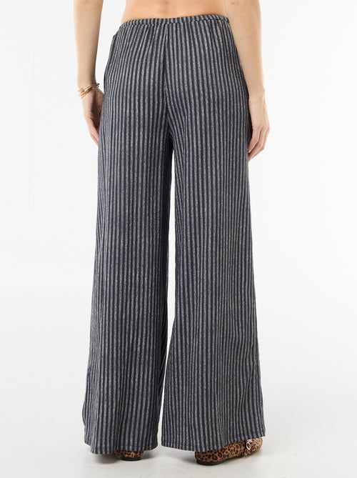 Pantaloni ampi crêpe con 2 tasche - Kiabi