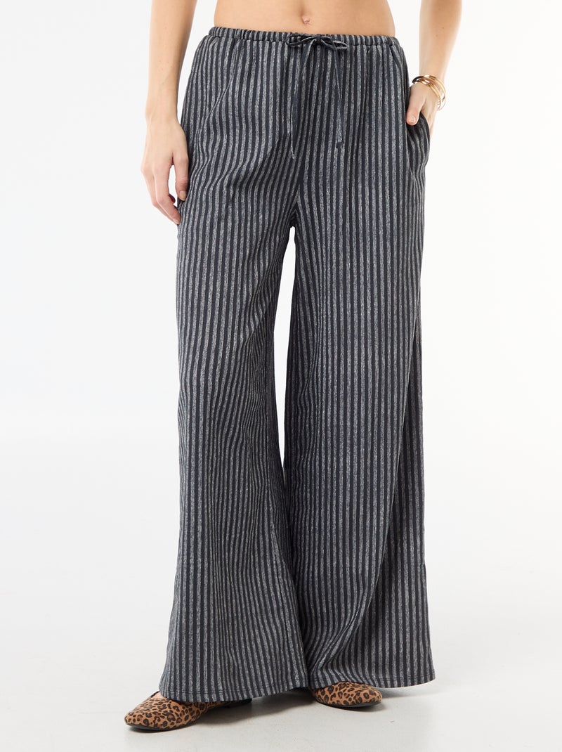 Pantaloni ampi crêpe con 2 tasche Grigio - Kiabi