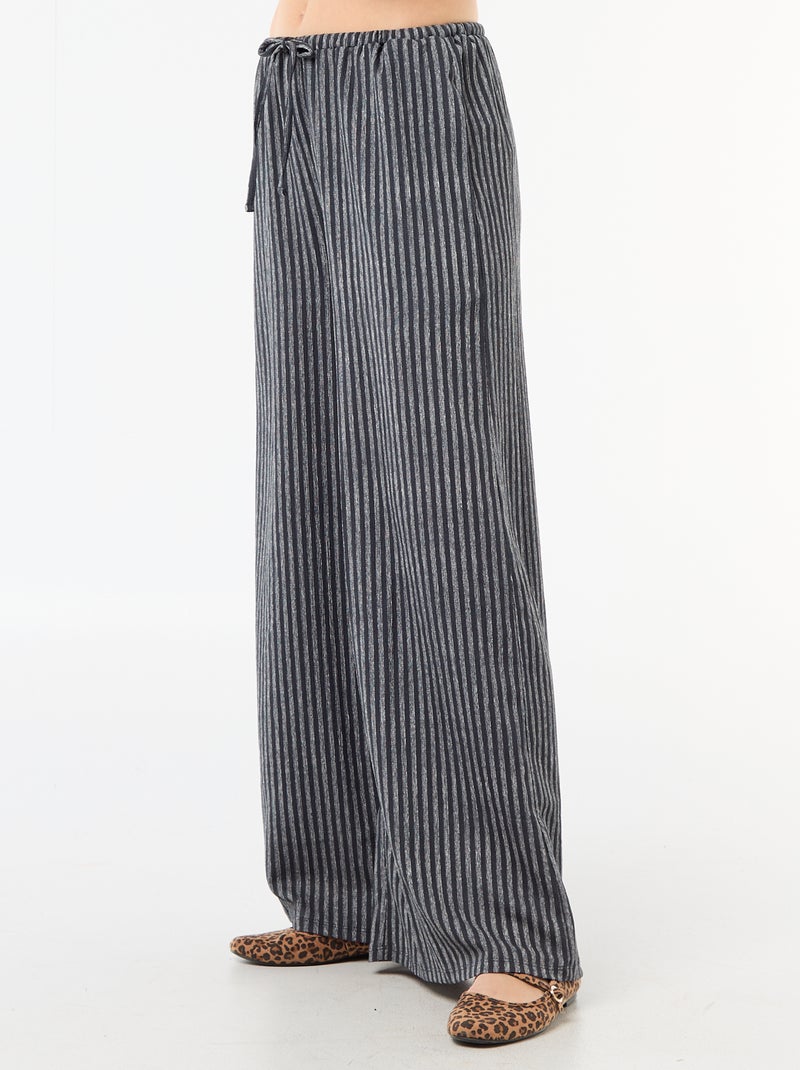 Pantaloni ampi crêpe con 2 tasche Grigio - Kiabi