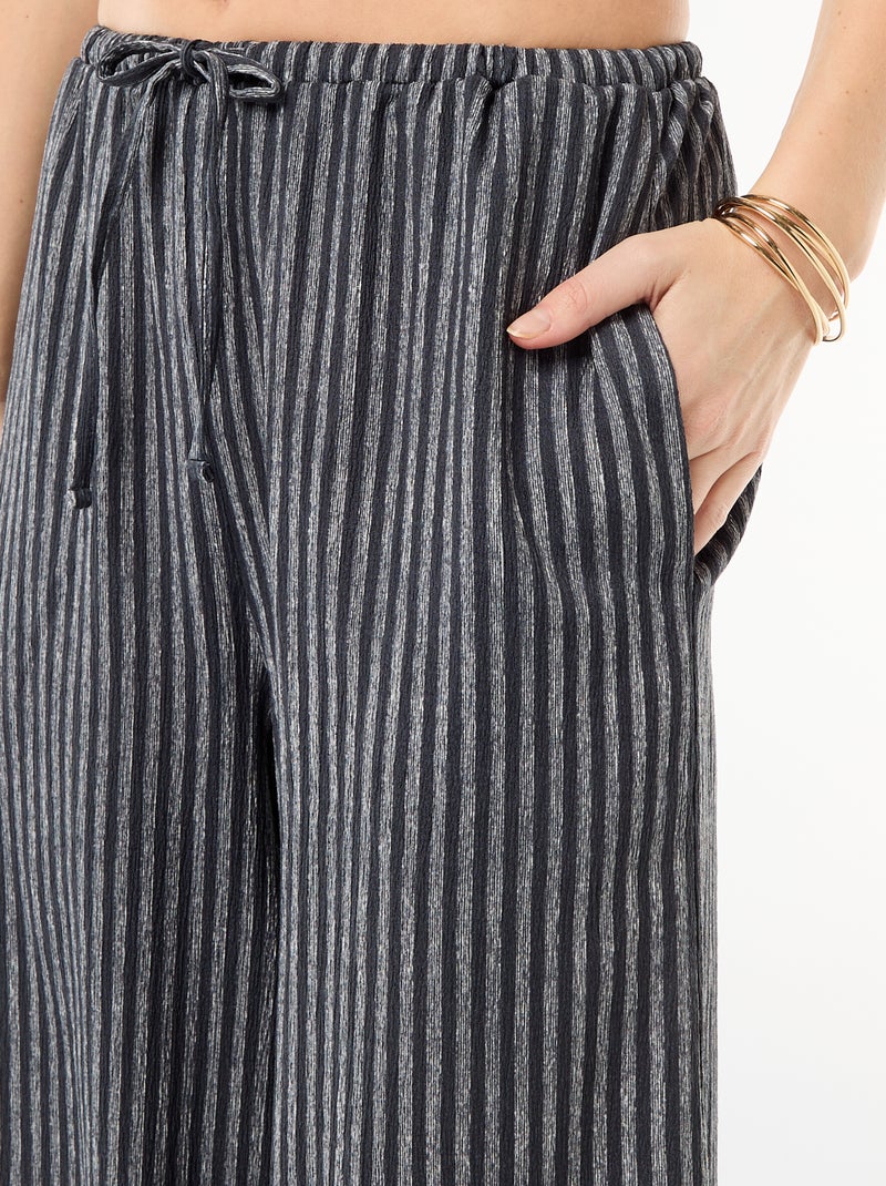 Pantaloni ampi crêpe con 2 tasche Grigio - Kiabi