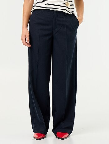 Pantalone ampio a vita alta con cintura e passanti