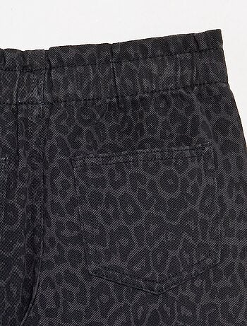 Pantaloni ampi in denim