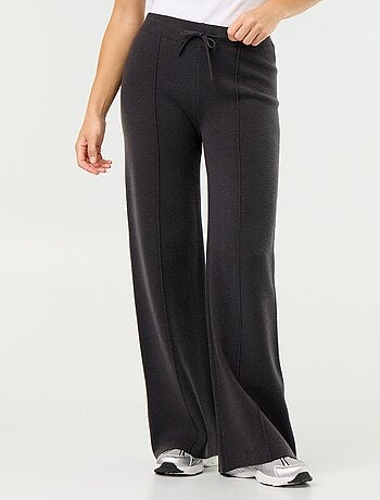 Pantaloni ampi in maglia