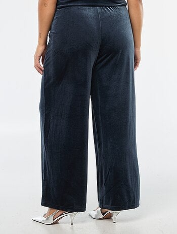 Pantaloni ampi in velluto tinta unita