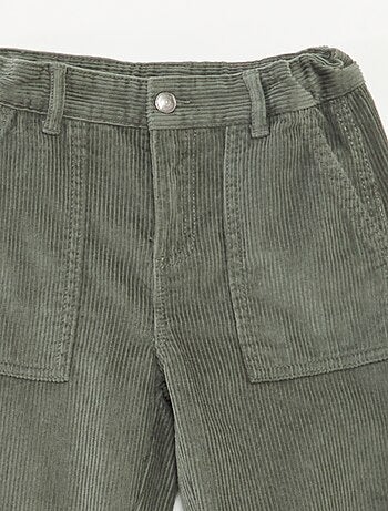 Pantaloni ampi in velluto tinta unita