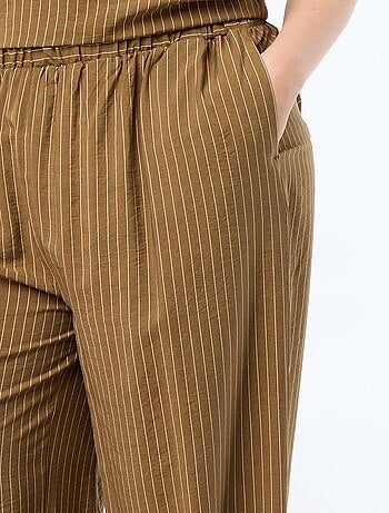 Pantaloni ampi in viscosa fluida