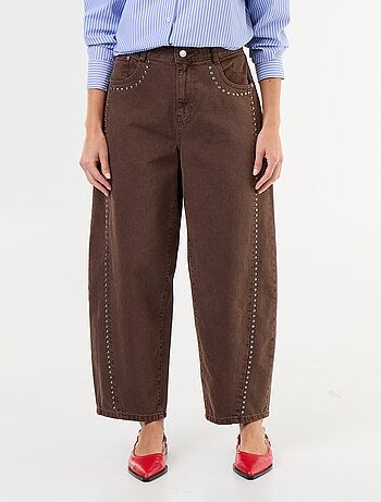 Pantaloni barrel con dettagli borchiati