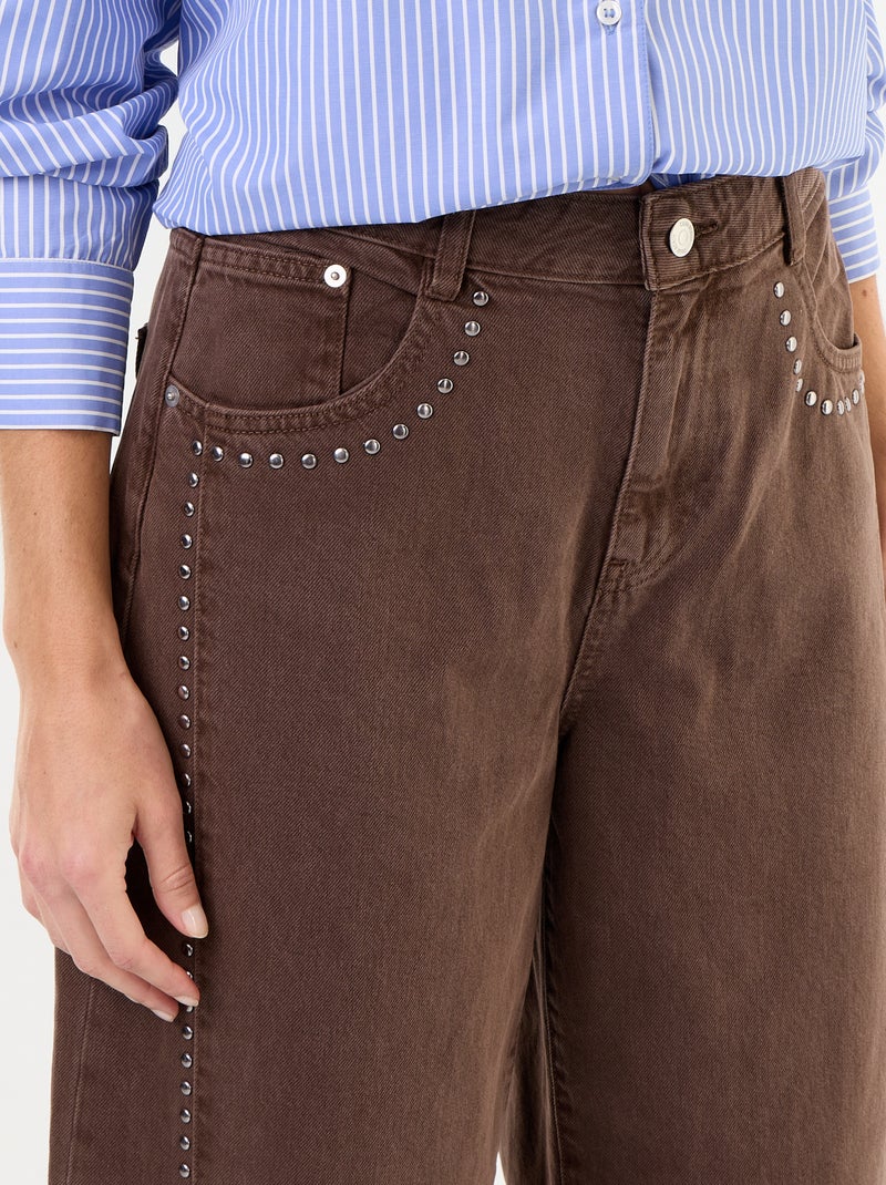 Pantaloni barrel con dettagli borchiati Marrone - Kiabi