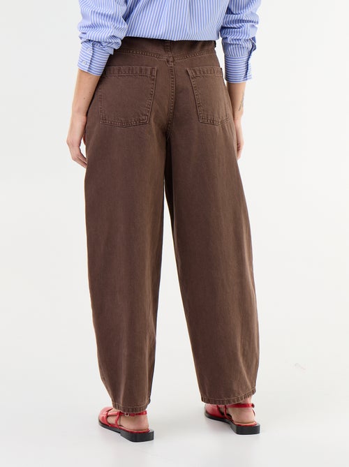 Pantaloni barrel con dettagli borchiati - Kiabi