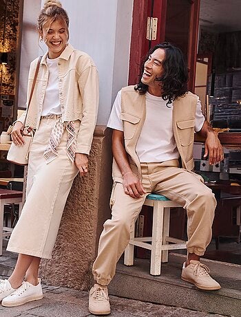 Pantaloni cargo