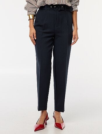 Pantaloni carota fluidi con cintura a fibbia