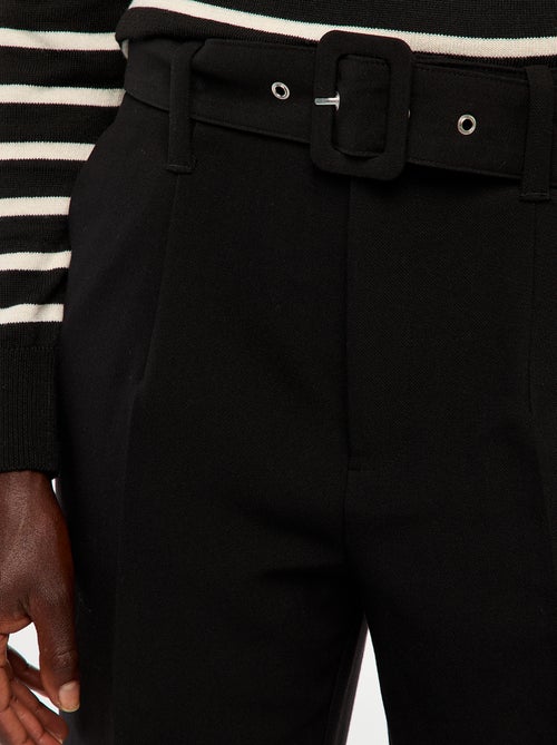 Pantaloni carota fluidi con cintura a fibbia - Kiabi