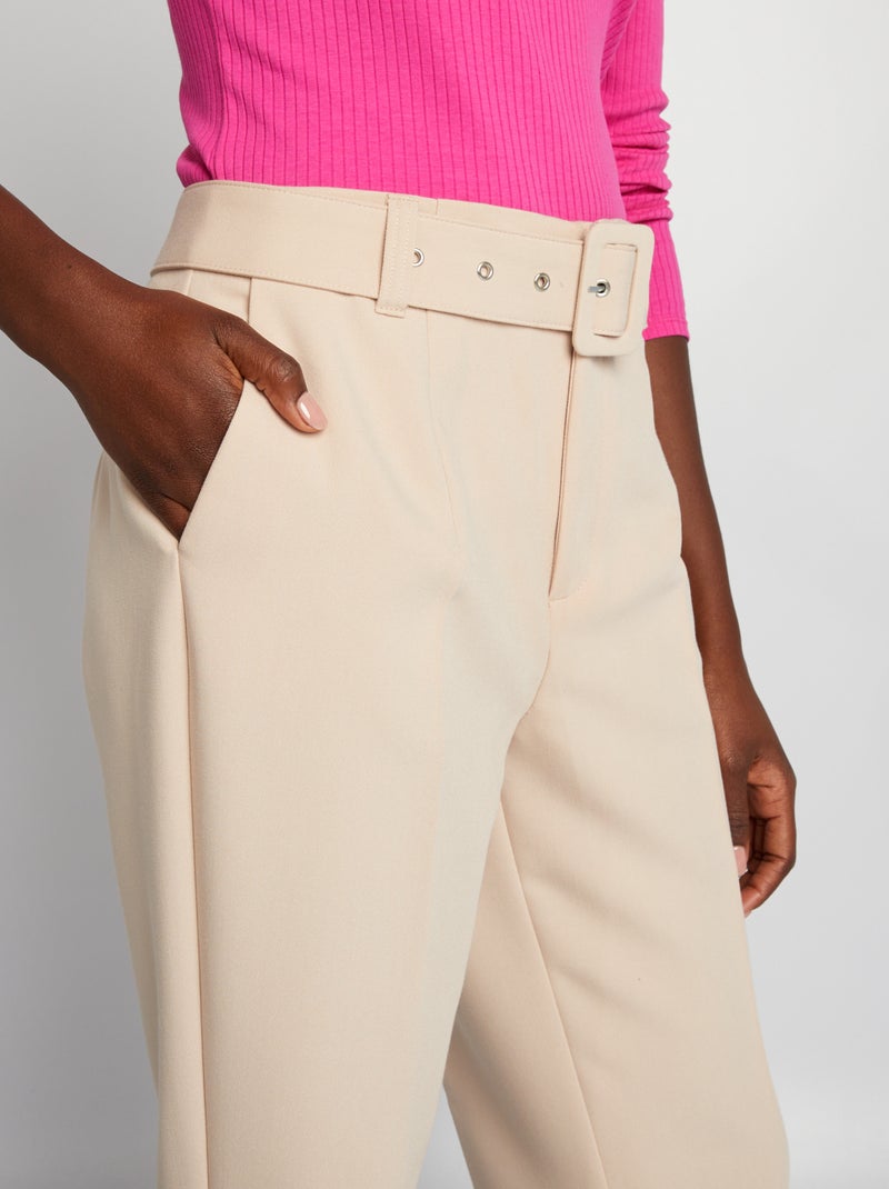 Pantaloni carrot fit morbidi BEIGE - Kiabi