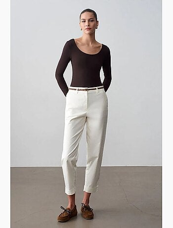 Pantaloni chino dritti con cintura in gabardina dilvin
