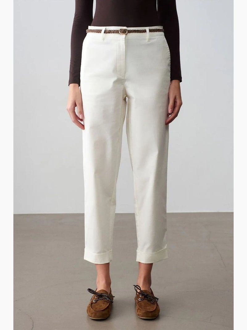 Pantaloni chino dritti con cintura in gabardina dilvin Bianco sporco - Kiabi