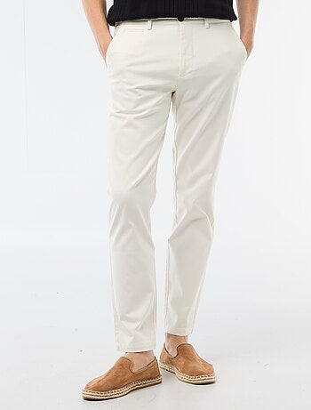 Pantaloni chino in twill