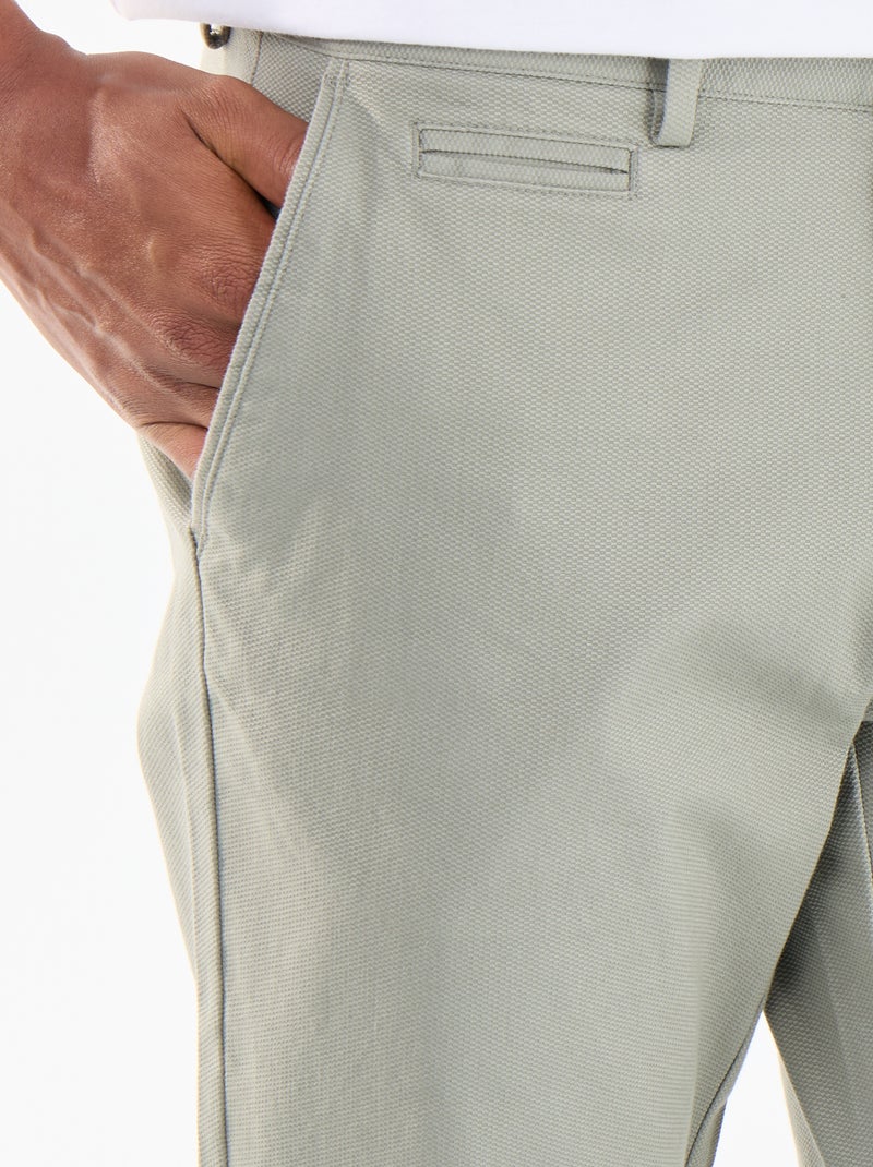 Pantaloni chino in twill Verde - Kiabi