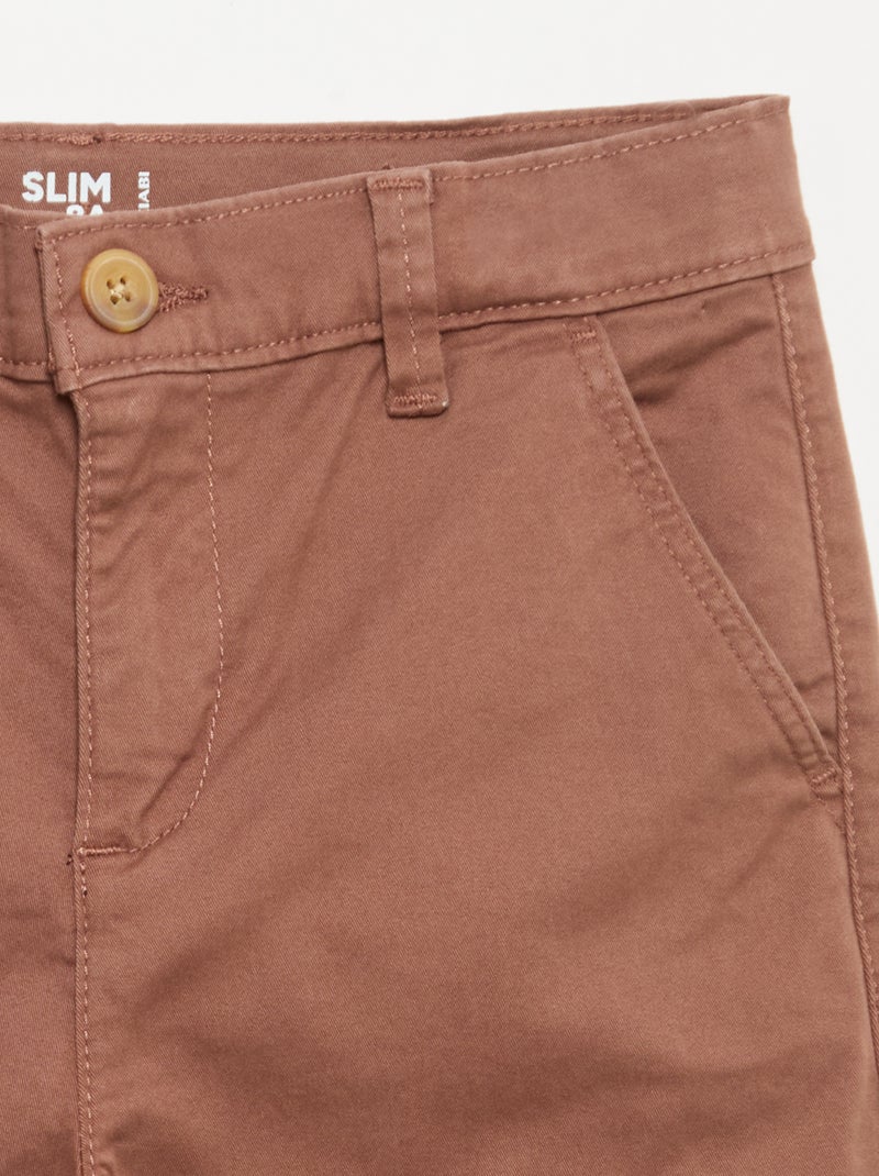Pantaloni chino slim Marrone - Kiabi