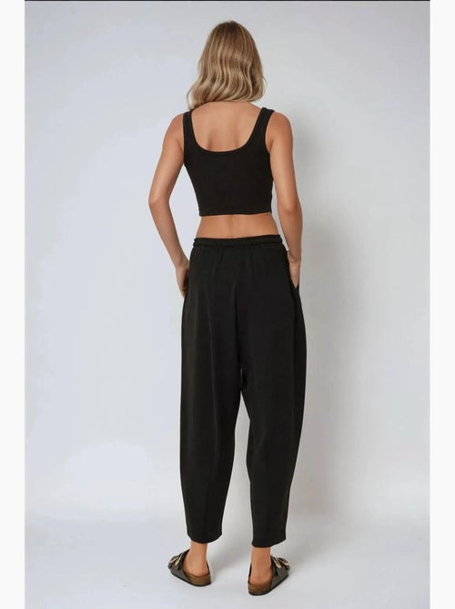 Pantaloni comodi con elastico in vita hiccup - Kiabi Pantaloni comodi con elastico in vita hiccup - Kiabi