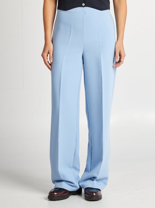 Pantaloni con pinces taglio dritto - Kiabi